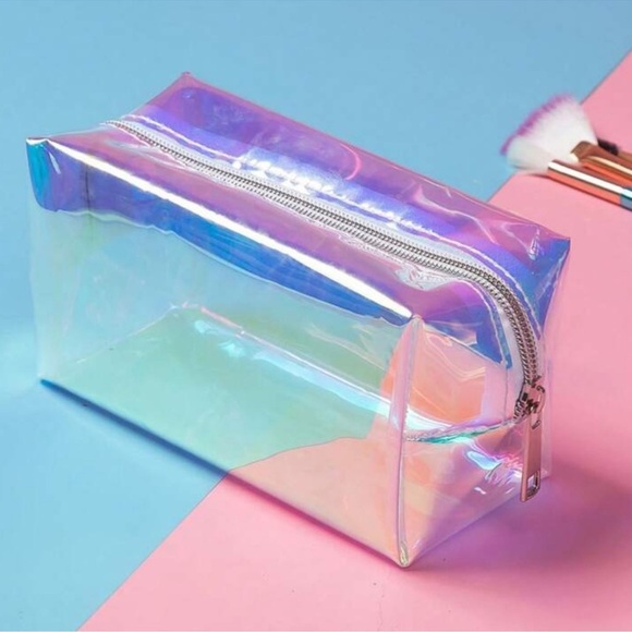 Holographic Make Up bag / Travel / Waterproof / NWT - Picture 1 of 3